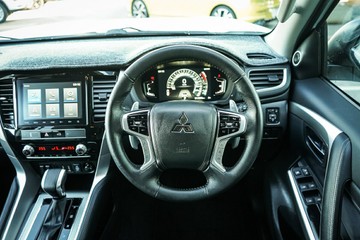 https://vehicle-cdn.autoleague.cloud/28170_21010356_13.jpg