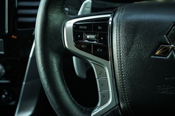 https://vehicle-cdn.autoleague.cloud/28170_21010356_14.jpg