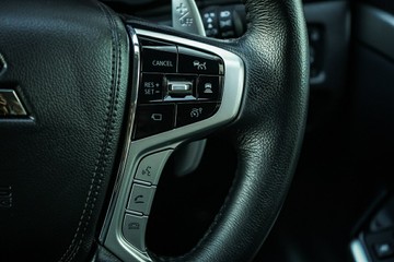 https://vehicle-cdn.autoleague.cloud/28170_21010356_15.jpg