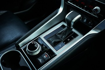 https://vehicle-cdn.autoleague.cloud/28170_21010356_23.jpg