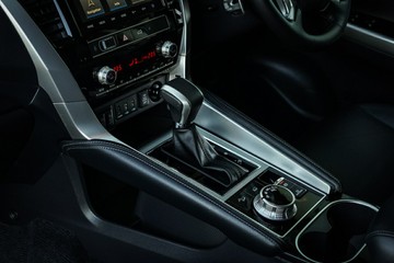 https://vehicle-cdn.autoleague.cloud/28170_21010356_27.jpg
