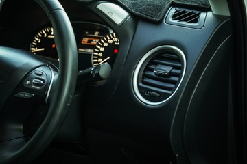 https://vehicle-cdn.autoleague.cloud/28170_21010370_19.jpg