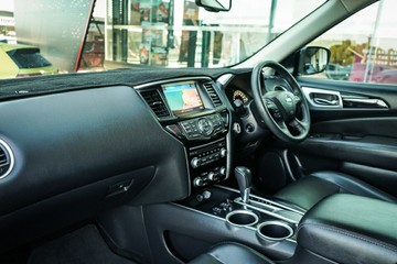 https://vehicle-cdn.autoleague.cloud/28170_21010370_25.jpg