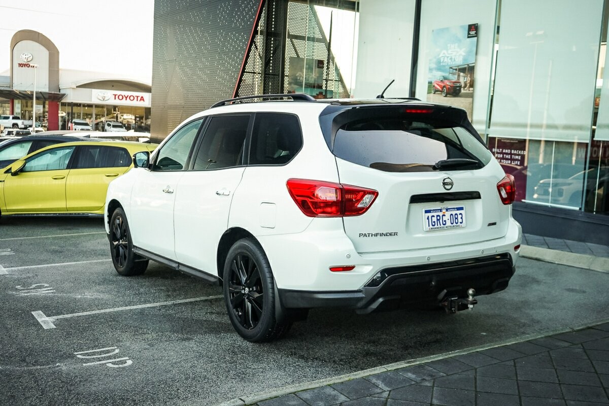 Nissan Pathfinder image 3