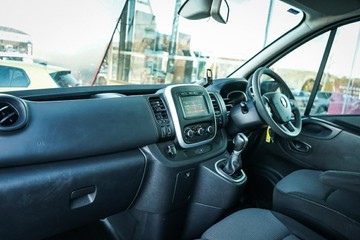 https://vehicle-cdn.autoleague.cloud/28170_21010377_23.jpg