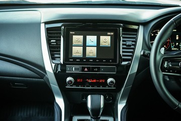 https://vehicle-cdn.autoleague.cloud/28170_21010384_11.jpg