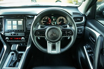 https://vehicle-cdn.autoleague.cloud/28170_21010384_13.jpg
