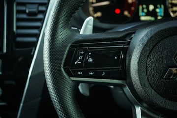 https://vehicle-cdn.autoleague.cloud/28170_21010384_14.jpg
