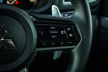 https://vehicle-cdn.autoleague.cloud/28170_21010384_15.jpg