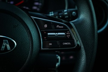 https://vehicle-cdn.autoleague.cloud/28170_21010391_21.jpg