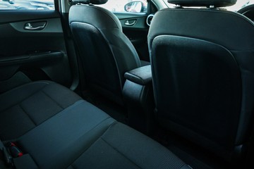 https://vehicle-cdn.autoleague.cloud/28170_21010391_26.jpg