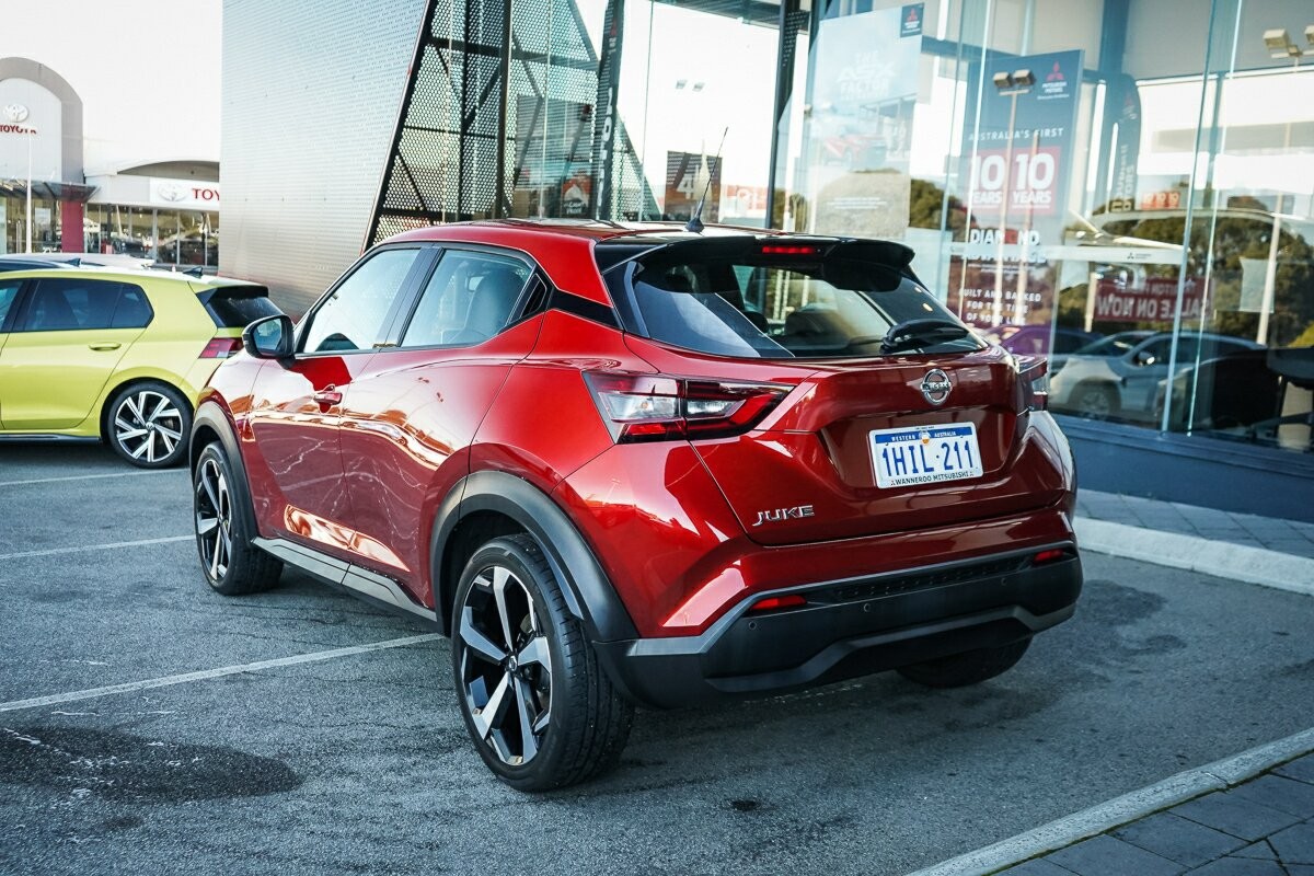 Nissan Juke image 4