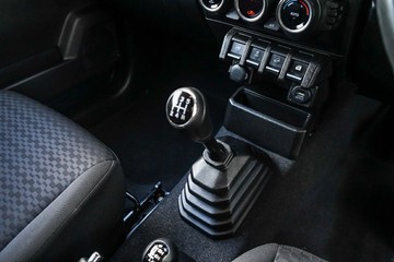 https://vehicle-cdn.autoleague.cloud/28170_21010461_20.jpg