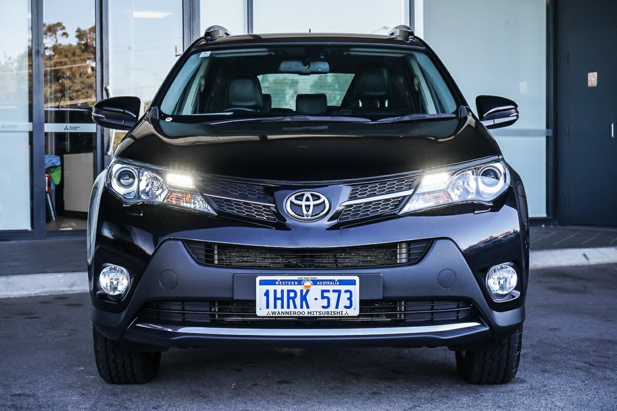 Toyota Rav4 image 3