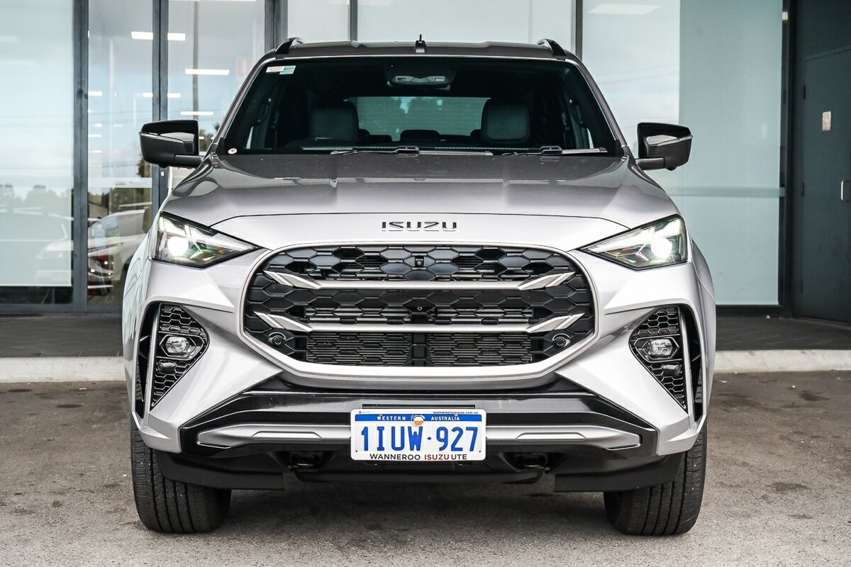 Isuzu Mu-x image 3