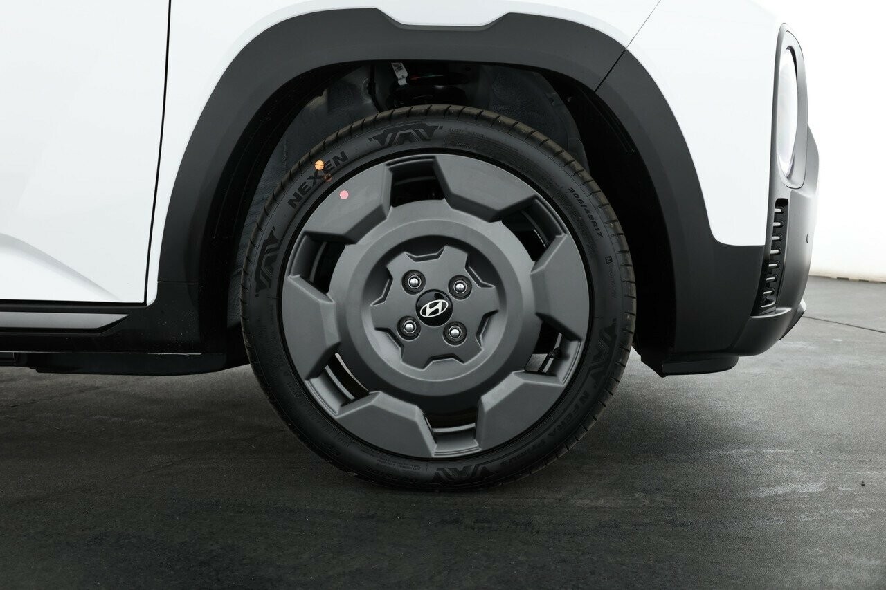 Hyundai Inster image 3