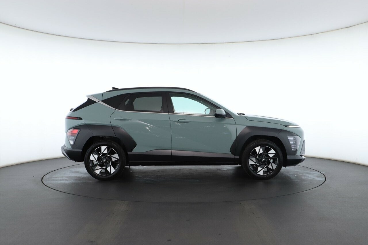 Hyundai Kona image 2