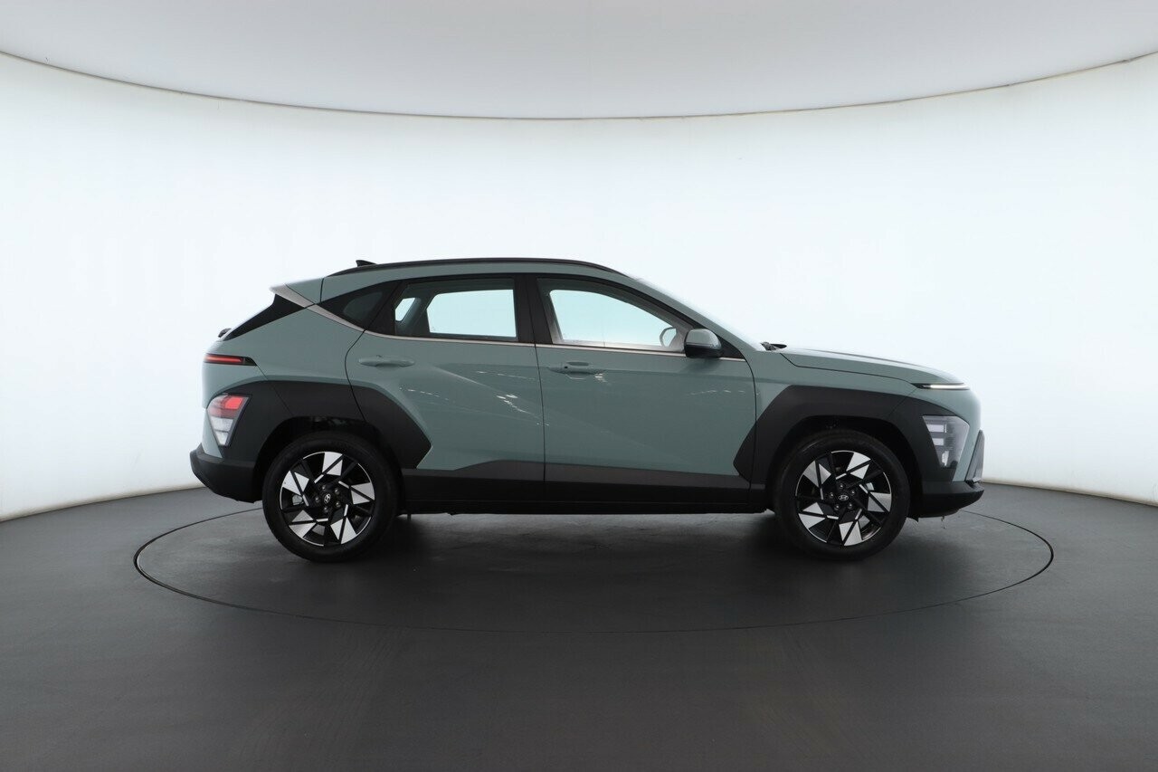 Hyundai Kona image 2