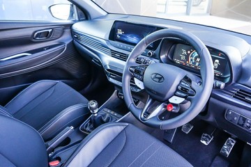 https://vehicle-cdn.autoleague.cloud/30350_620253051_12.jpg