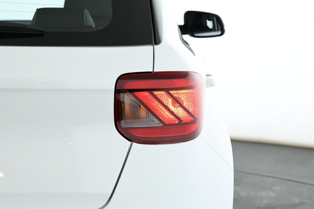 Hyundai Venue image 1