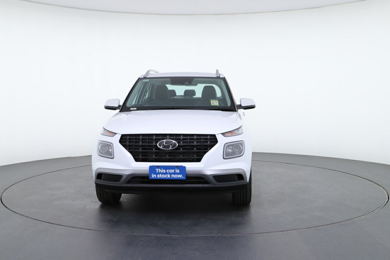 Hyundai Venue image 4