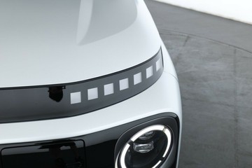 https://vehicle-cdn.autoleague.cloud/30350_620255024_8.jpg