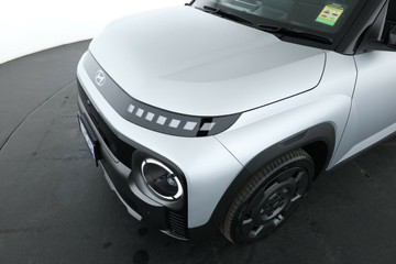 https://vehicle-cdn.autoleague.cloud/30350_620255024_9.jpg