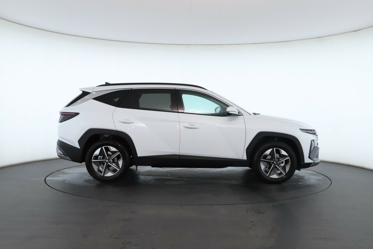 Hyundai Tucson image 2