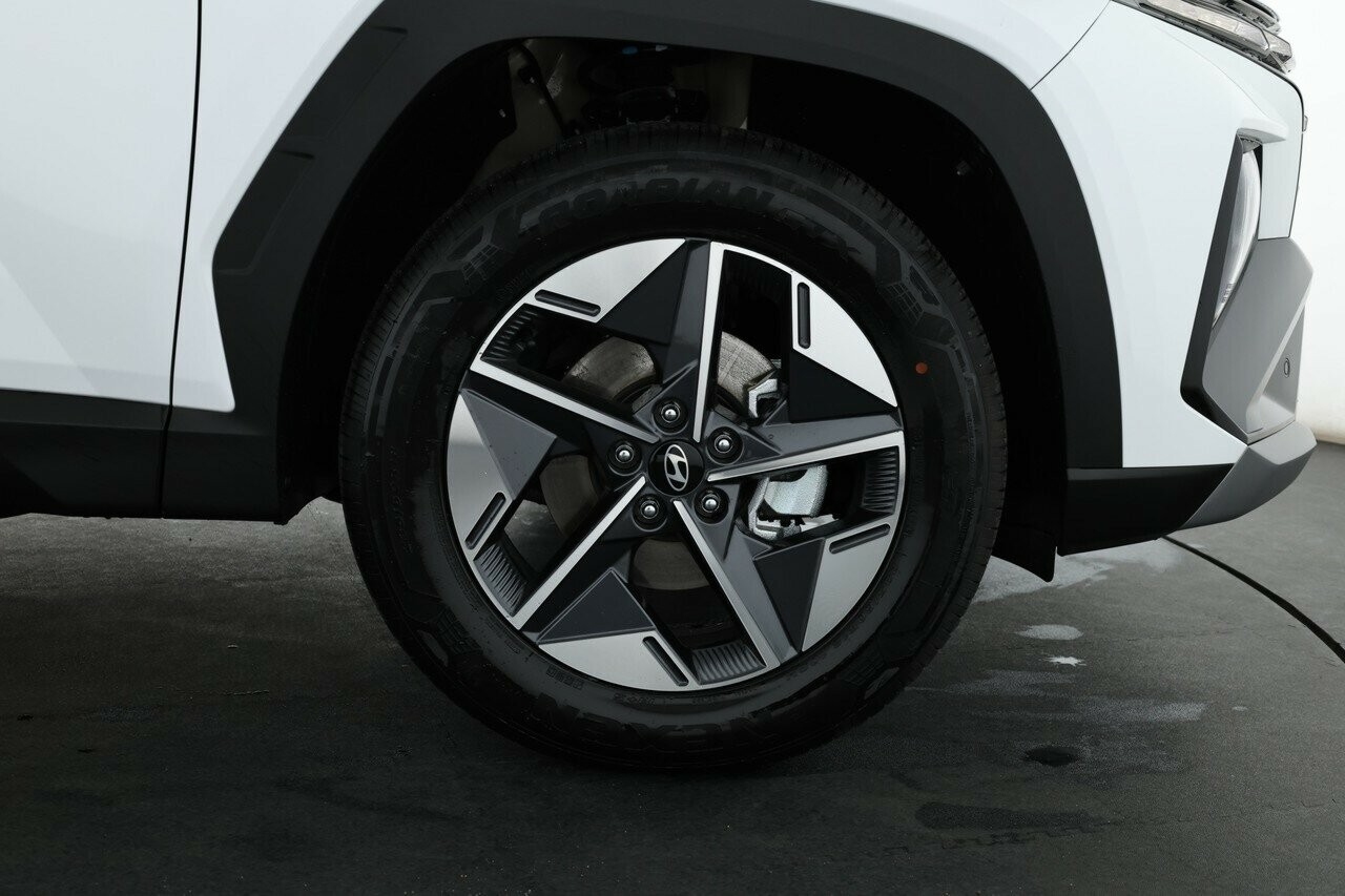 Hyundai Tucson image 3