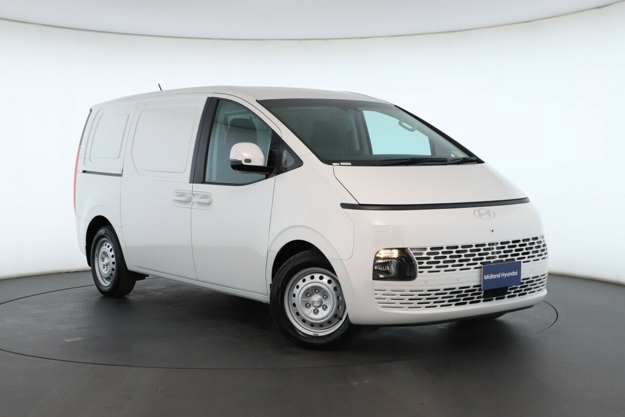 Hyundai Staria Load image 1