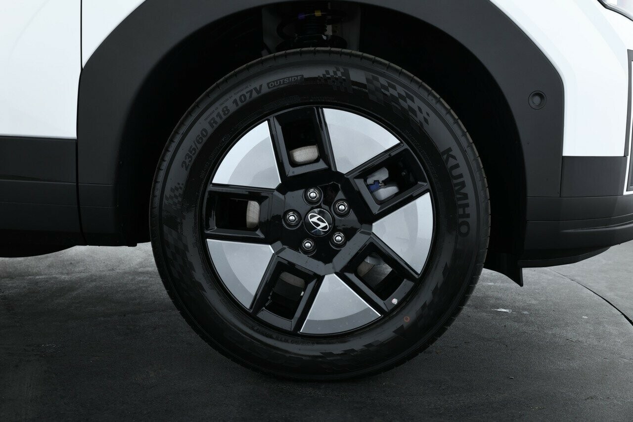 Hyundai Santa Fe image 3