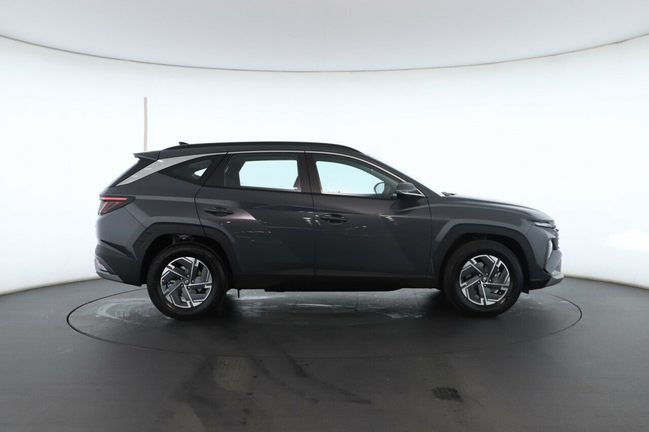 Hyundai Tucson image 2