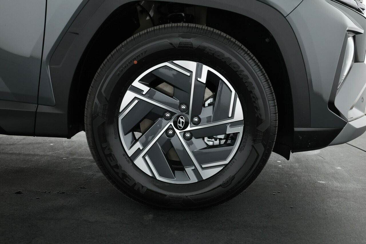 Hyundai Tucson image 3