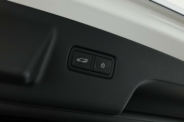 https://vehicle-cdn.autoleague.cloud/30350_620256566_16.jpg