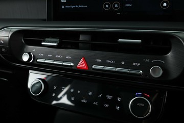 https://vehicle-cdn.autoleague.cloud/30350_620256566_27.jpg