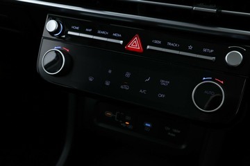 https://vehicle-cdn.autoleague.cloud/30350_620257033_26.jpg