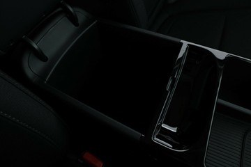 https://vehicle-cdn.autoleague.cloud/30350_620257033_28.jpg