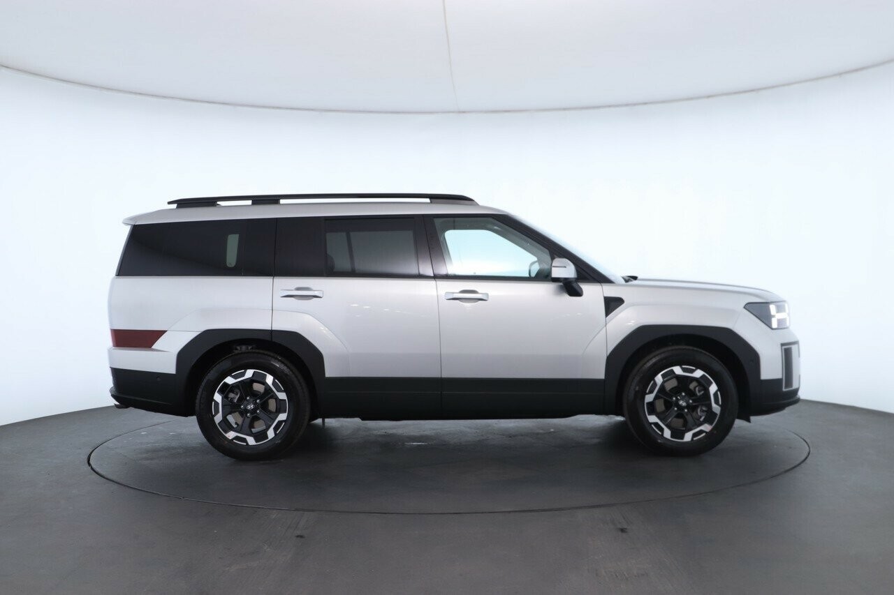 Hyundai Santa Fe image 2