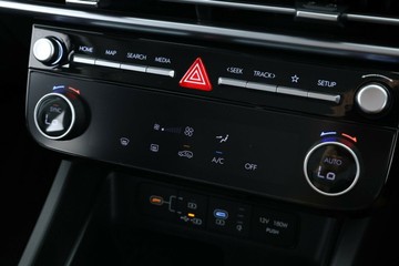 https://vehicle-cdn.autoleague.cloud/30350_620258078_26.jpg