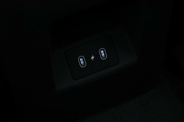 https://vehicle-cdn.autoleague.cloud/30350_620258078_35.jpg