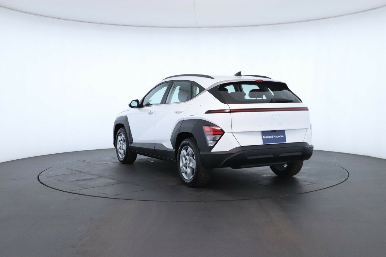 Hyundai Kona image 2