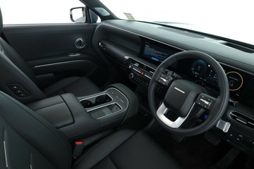 https://vehicle-cdn.autoleague.cloud/30350_620258544_19.jpg