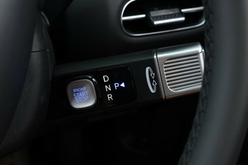 https://vehicle-cdn.autoleague.cloud/30350_620258544_27.jpg
