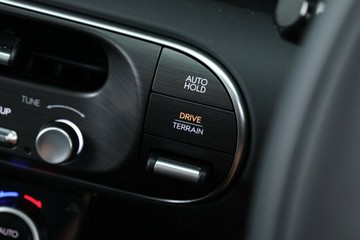 https://vehicle-cdn.autoleague.cloud/30350_620258544_28.jpg