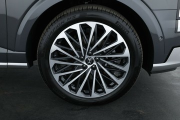 https://vehicle-cdn.autoleague.cloud/30350_620258544_3.jpg
