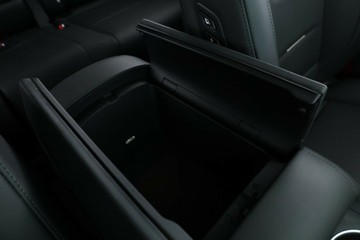 https://vehicle-cdn.autoleague.cloud/30350_620258544_31.jpg