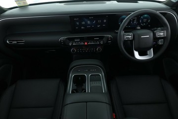 https://vehicle-cdn.autoleague.cloud/30350_620258544_37.jpg