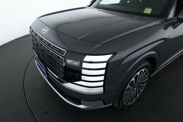 https://vehicle-cdn.autoleague.cloud/30350_620258544_8.jpg