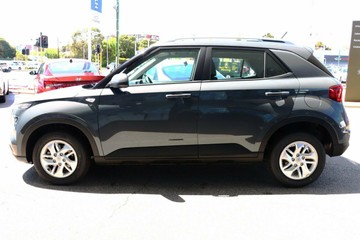 https://vehicle-cdn.autoleague.cloud/30350_620259314_8.jpg