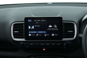 https://vehicle-cdn.autoleague.cloud/30350_620259956_23.jpg